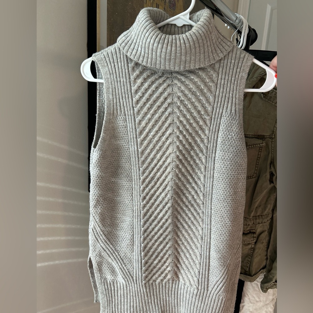 Gray Sleeveless Turtleneck Sweater